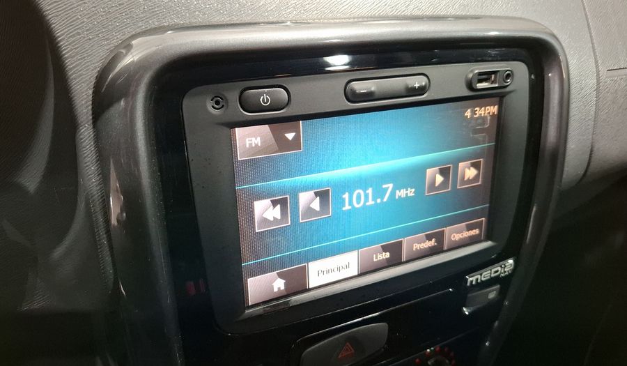 Renault Duster 2.0 DYNAMIQUE MEDIA NAV MT Suv 2015
