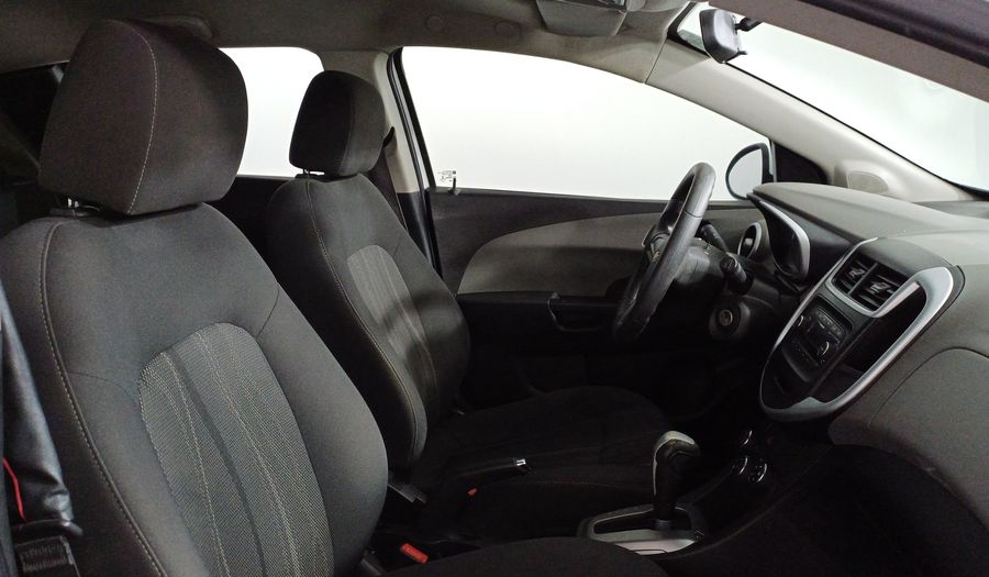 Chevrolet Sonic 1.6 AT K LT Hatchback 2017