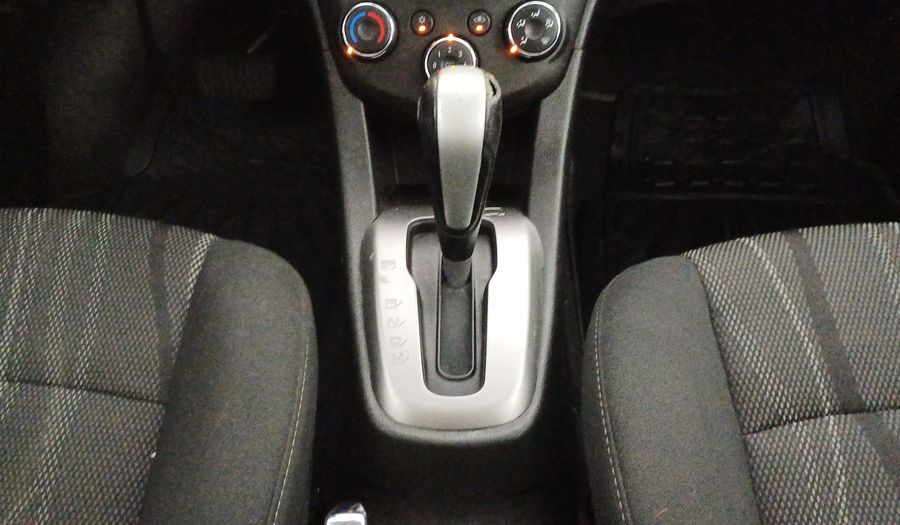 Chevrolet Sonic 1.6 AT K LT Hatchback 2017