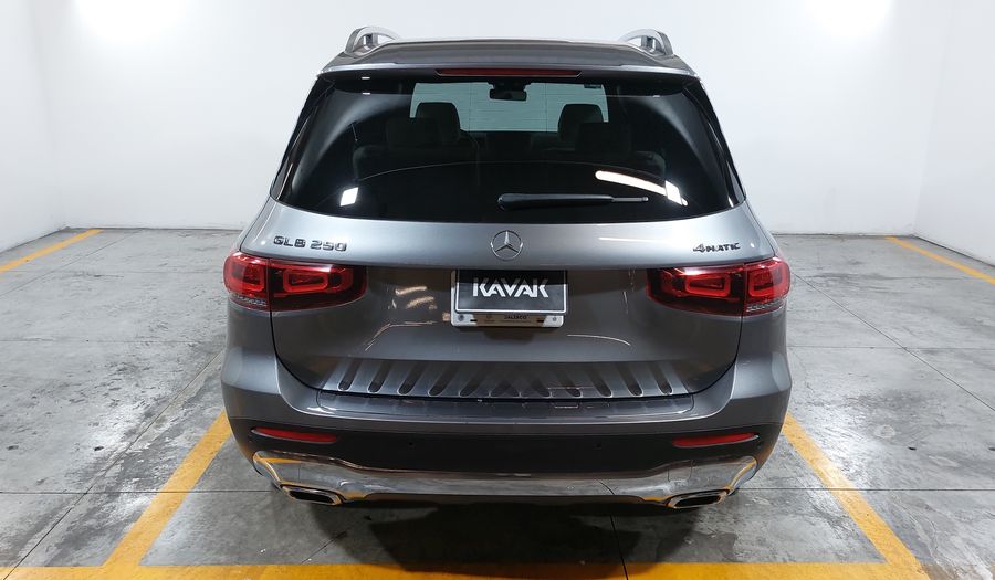 Mercedes Benz Clase Glb 2.0 GLB 250 PROGRESSIVE 4MATIC DCT 4WD Suv 2020