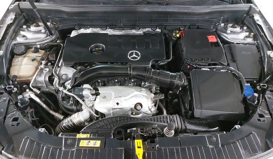 Mercedes Benz Clase Glb 2.0 GLB 250 PROGRESSIVE 4MATIC DCT 4WD Suv 2020