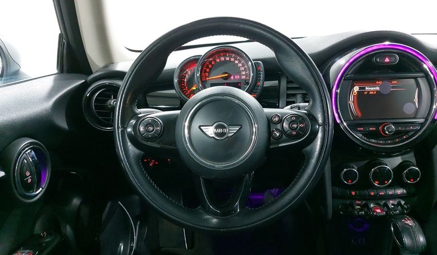 Mini Cooper 1.5 COOPER CHILI AT Hatchback 2017
