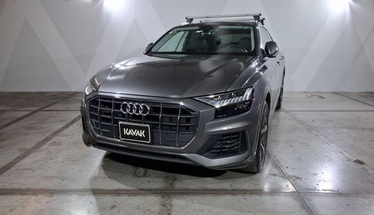 Audi • Q8