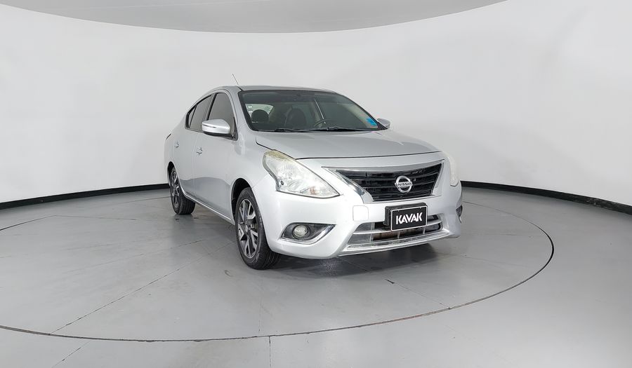 Nissan Versa 1.6 EXCLUSIVE TA AC Sedan 2016