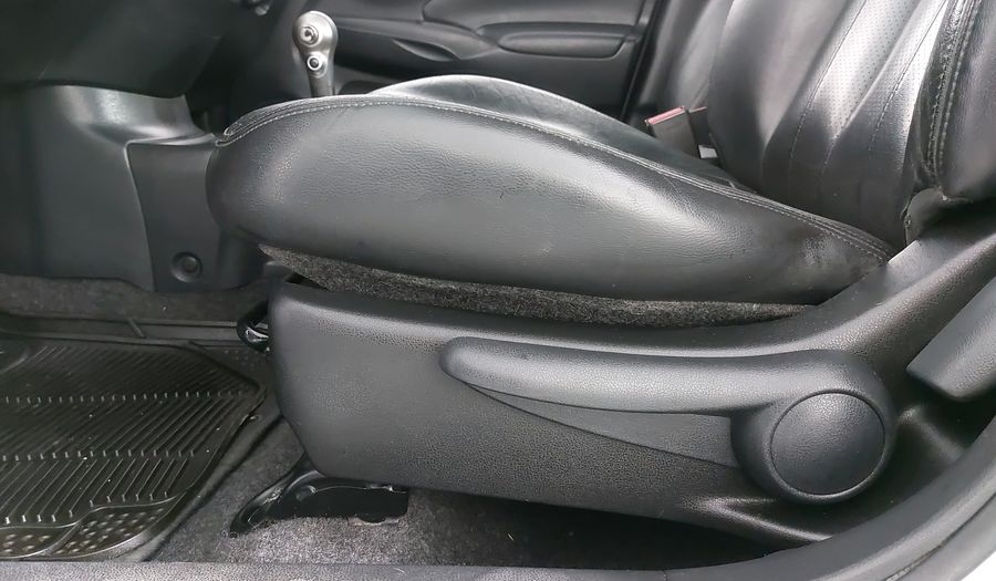 Nissan Versa 1.6 EXCLUSIVE TA AC Sedan 2016