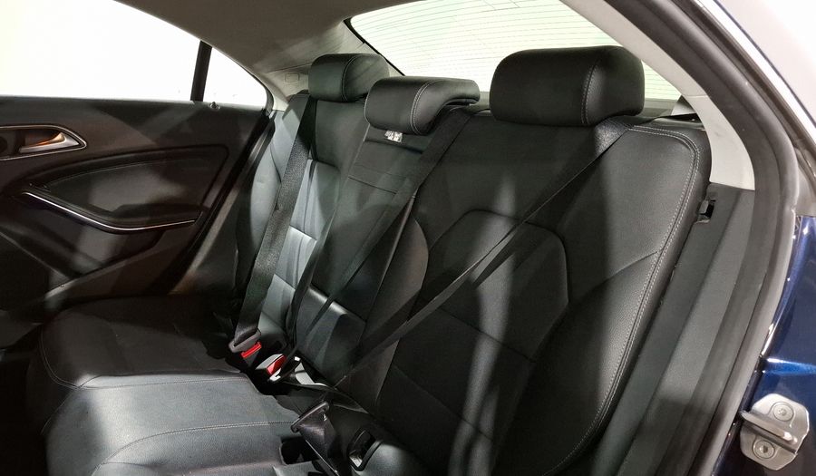 Mercedes Benz Clase Cla 1.6 CLA 200 DCT Coupe 2019