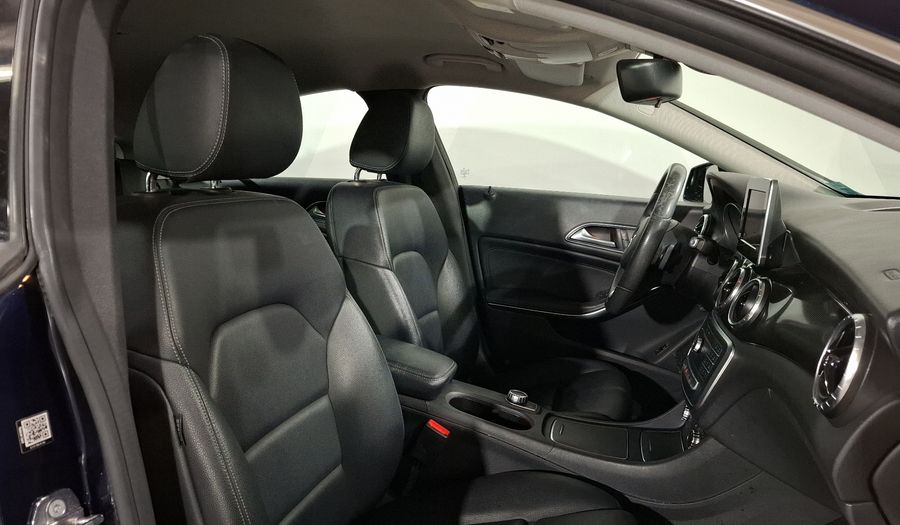 Mercedes Benz Clase Cla 1.6 CLA 200 DCT Coupe 2019