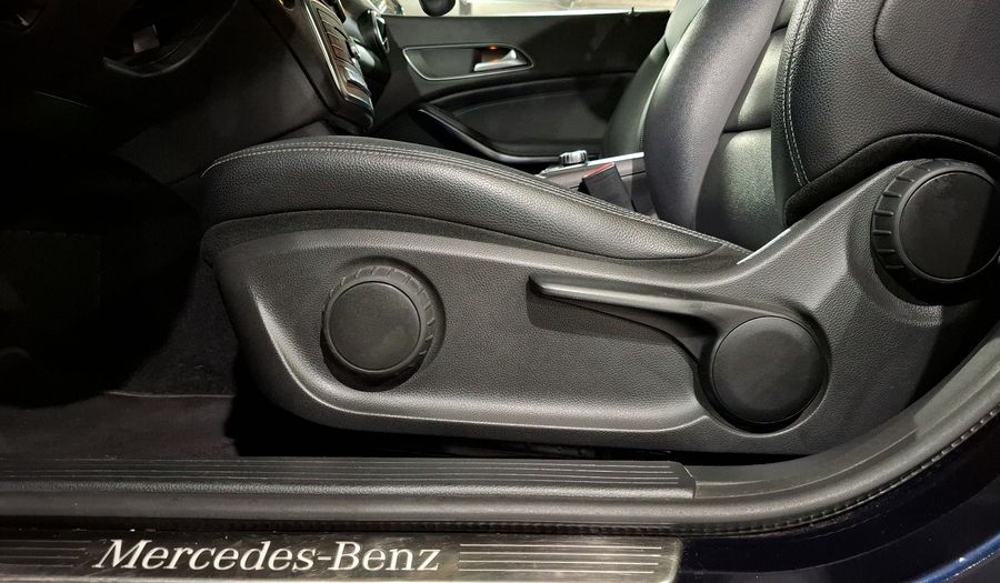 Mercedes Benz Clase Cla 1.6 CLA 200 DCT Coupe 2019