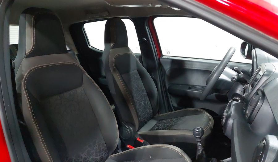 Fiat Mobi 1.0 TREKKING Hatchback 2023
