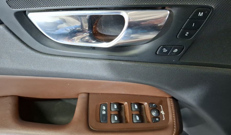 Volvo Xc60 2.0 INSCRIPTION T6 AUTO AWD Suv 2019