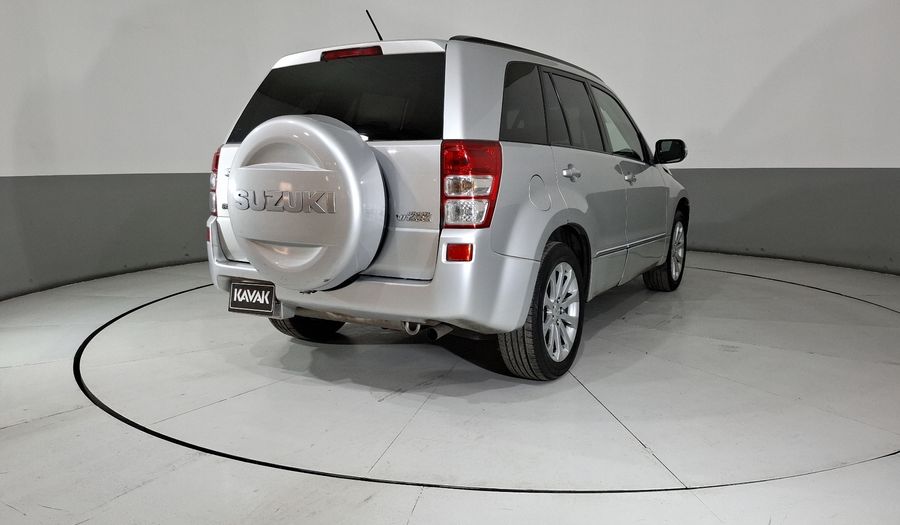 Suzuki Grand Vitara 2.4 L4 GLS AT Suv 2013