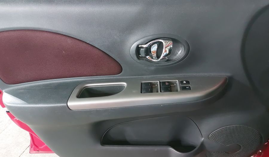 Nissan March 1.6 EXCLUSIVE BI-TONO AUTO Hatchback 2020