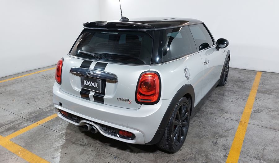 Mini Cooper S 2.0 COOPER CHILI AT Hatchback 2017