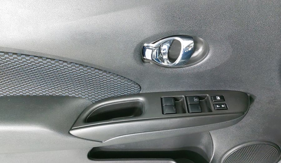 Nissan Note 1.6 ADVANCE CVT Hatchback 2015