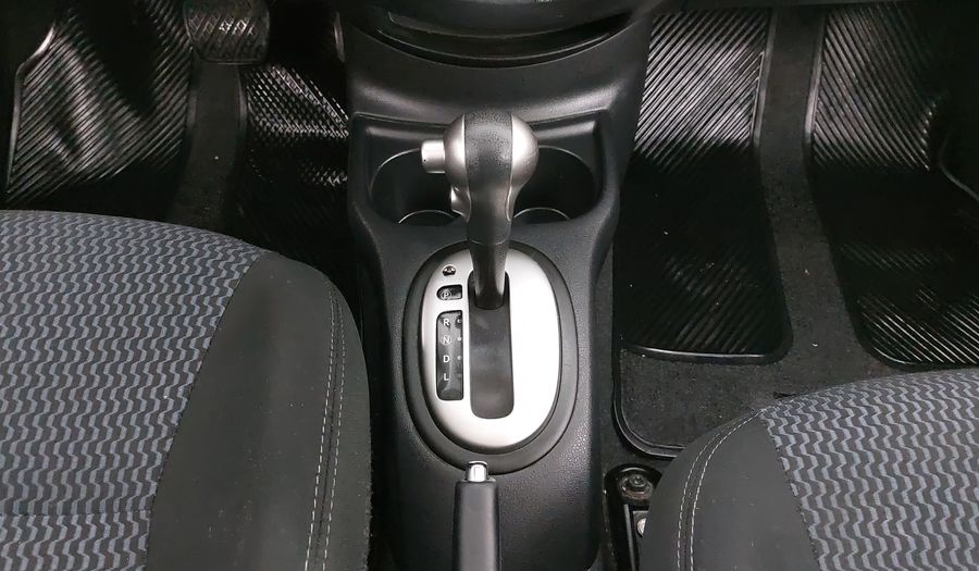 Nissan Note 1.6 ADVANCE CVT Hatchback 2015