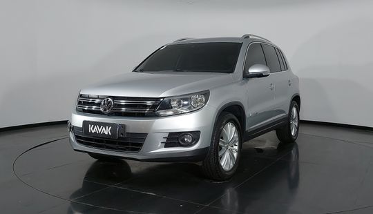 Volkswagen • Tiguan