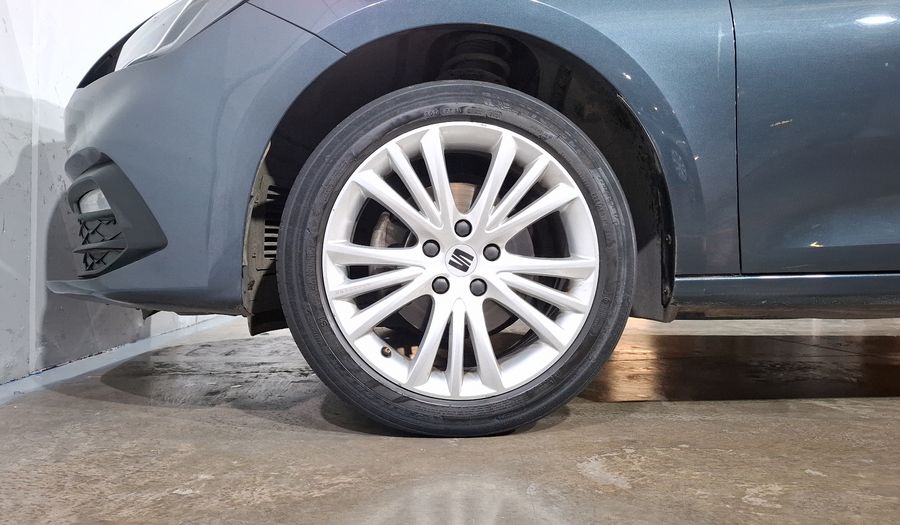 Seat Leon 1.4 STYLE AUTO Hatchback 2022