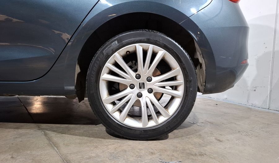 Seat Leon 1.4 STYLE AUTO Hatchback 2022