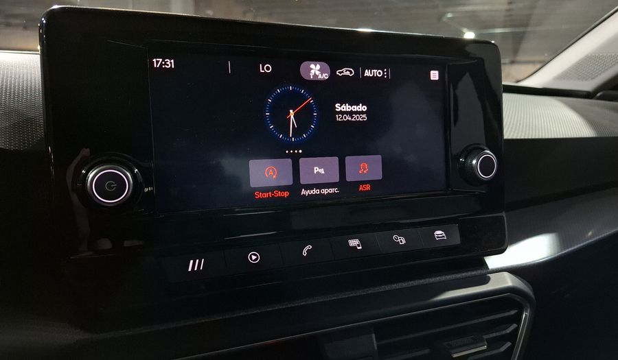 Seat Leon 1.4 STYLE AUTO Hatchback 2022