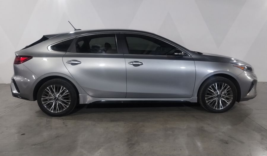 Kia Forte 2.0 GT LINE IVT Hatchback 2023
