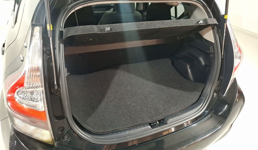 Toyota Prius C 1.5 HYBRID AUTO Hatchback 2018