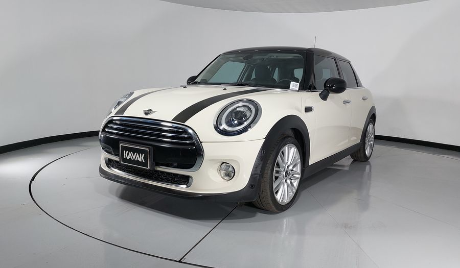 Mini Cooper 1.5 COOPER PEPPER DCT Hatchback 2019