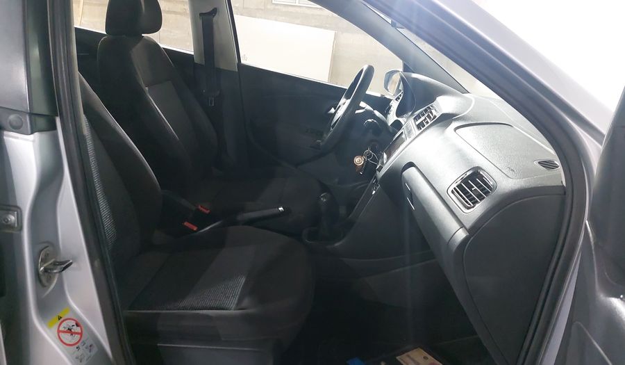 Volkswagen Polo 1.6 STARTLINE Hatchback 2019