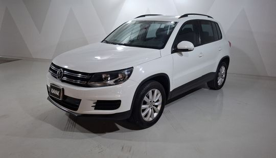 Volkswagen • Tiguan