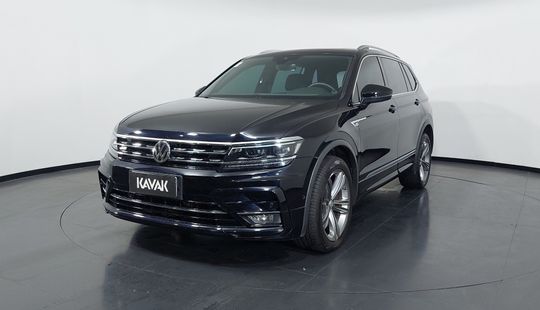 Volkswagen • Tiguan