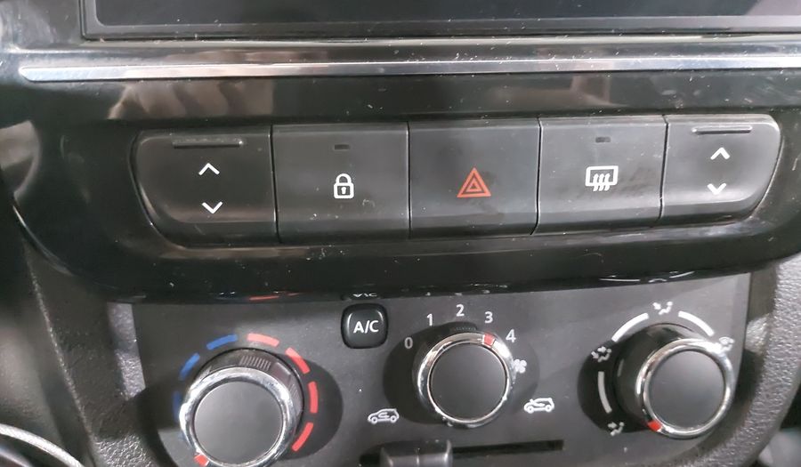 Renault Kwid 1.0 BITONO Hatchback 2023