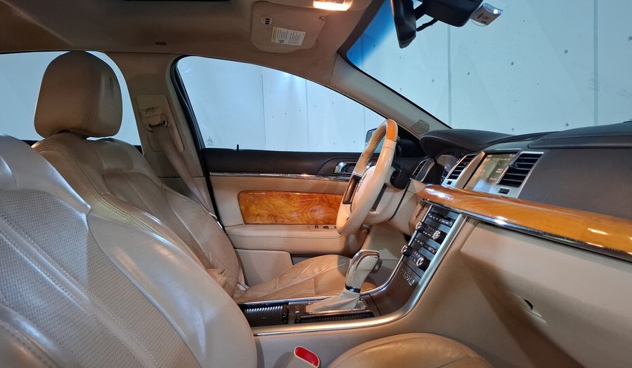 Lincoln Mks 3.7 V6 AT Sedan 2011