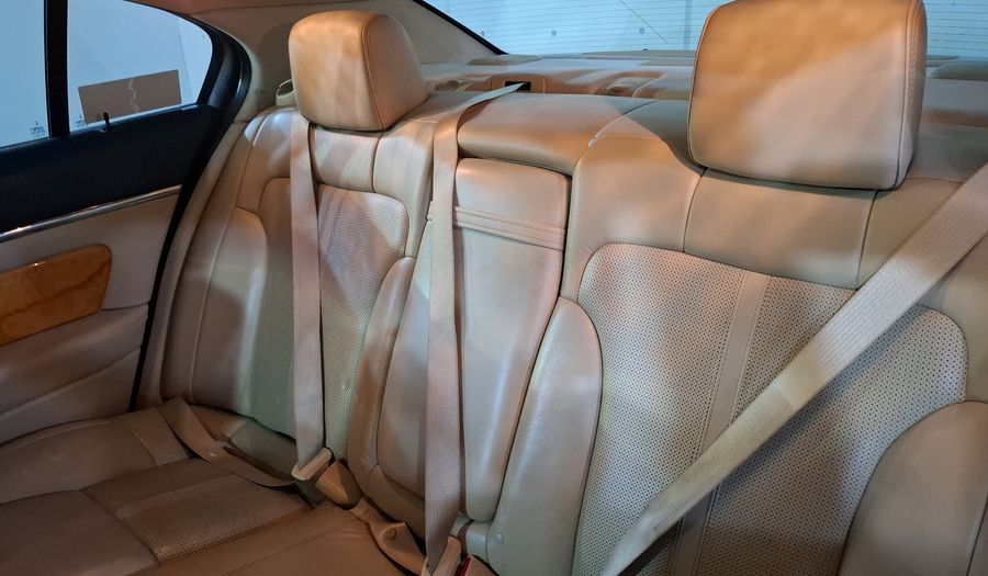 Lincoln Mks 3.7 V6 AT Sedan 2011