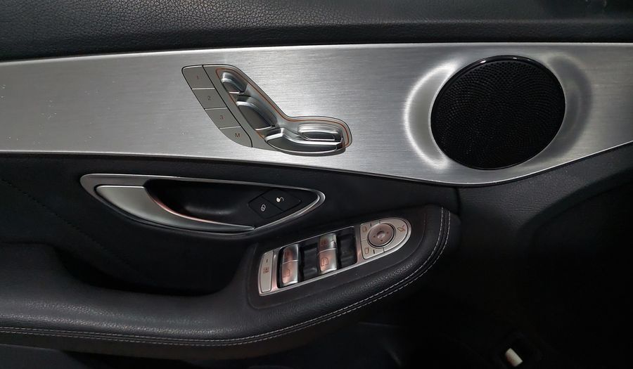 Mercedes Benz Clase C 2.0 250 CGI SPORT AT Sedan 2016