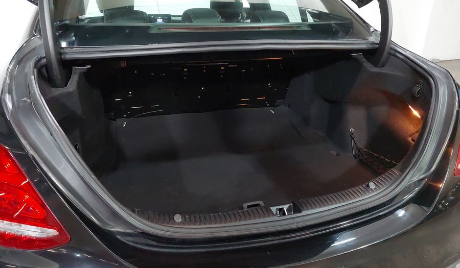 Mercedes Benz Clase C 2.0 250 CGI SPORT AT Sedan 2016