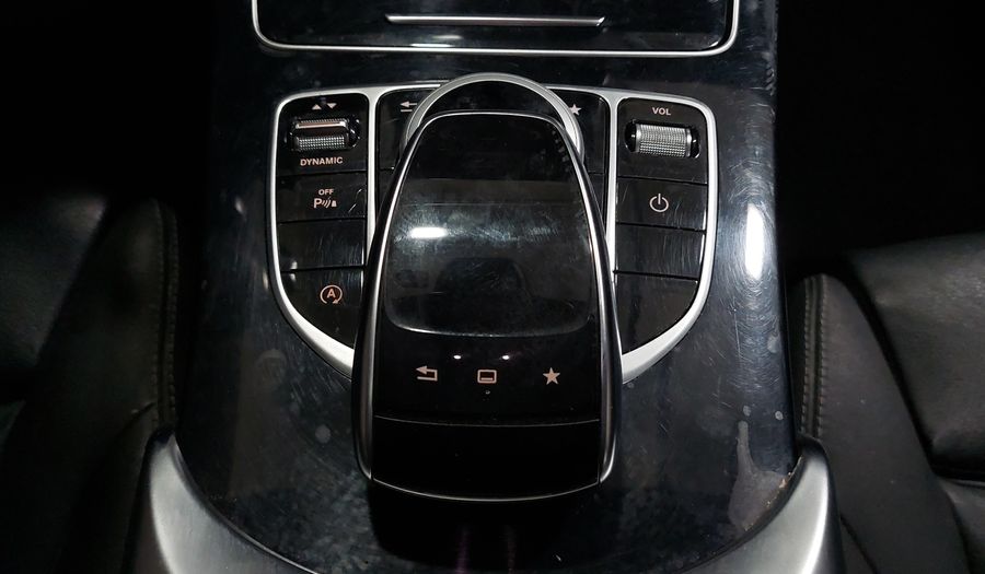 Mercedes Benz Clase C 2.0 250 CGI SPORT AT Sedan 2016