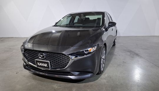 2020 • 65,714 km • Automático
