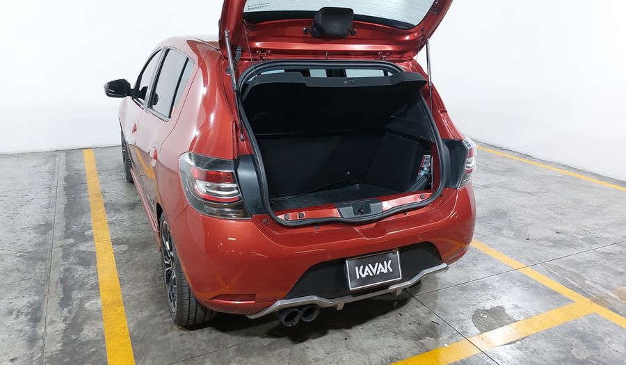 Renault Sandero 2.0 RS MT Hatchback 2020
