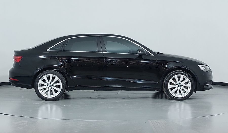 Audi A3 2.0 TFSI SELECT Sedan 2017