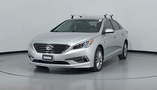 Hyundai • Sonata
