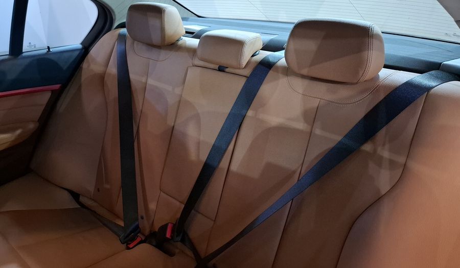 Bmw Serie 3 2.0 330IA SPORT LINE AUTO Sedan 2018