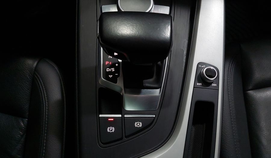 Audi A4 2.0 TFSI SELECT S-TRONIC QUATTRO Sedan 2017