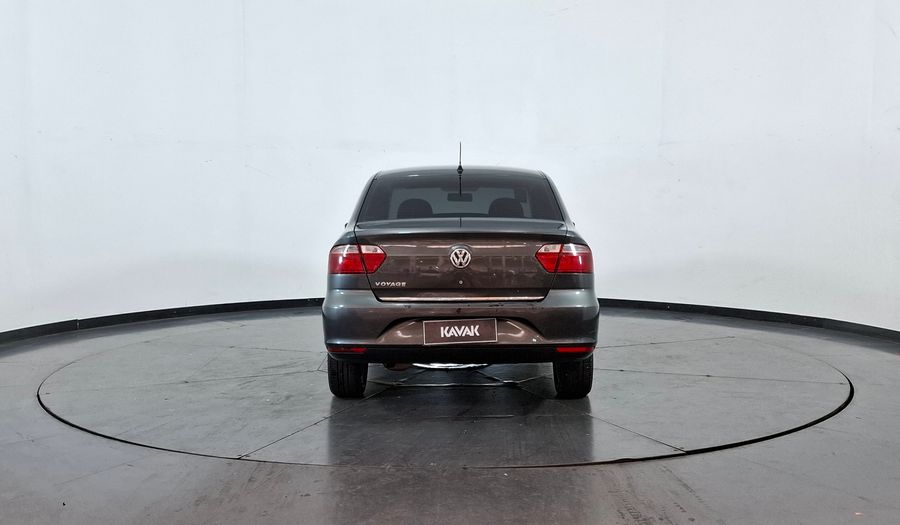 Volkswagen Voyage 1.6 HIGHLINE MY15 Sedan 2015