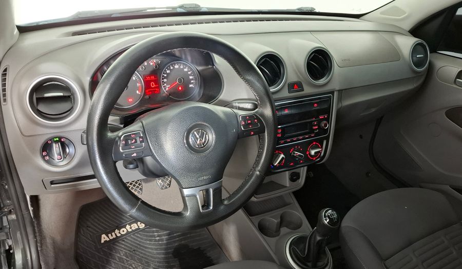 Volkswagen Voyage 1.6 HIGHLINE MY15 Sedan 2015
