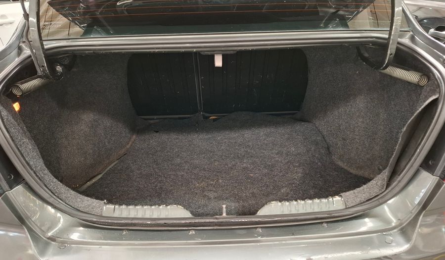 Volkswagen Voyage 1.6 HIGHLINE MY15 Sedan 2015