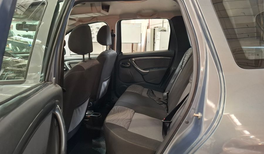 Renault Duster 2.0 PRIVILEGE MT 4X2 Suv 2012