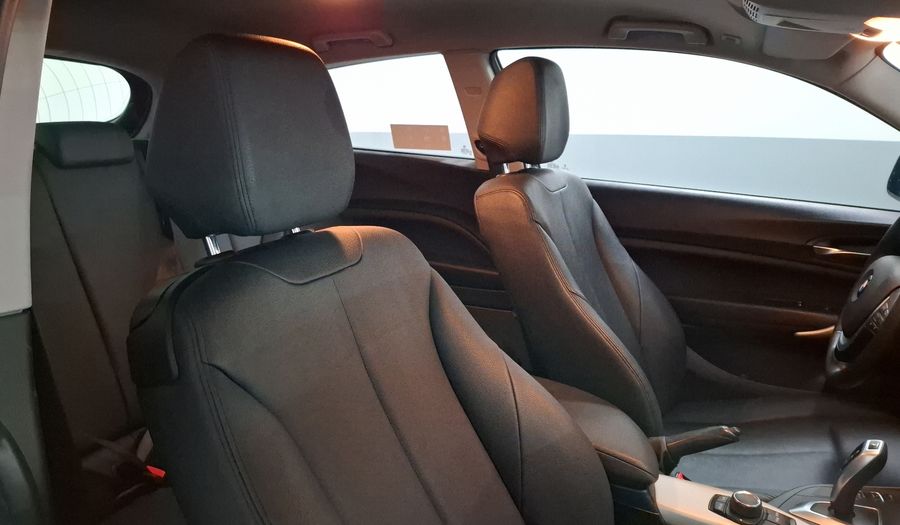 Bmw Serie 1 1.6 118IA Hatchback 2014