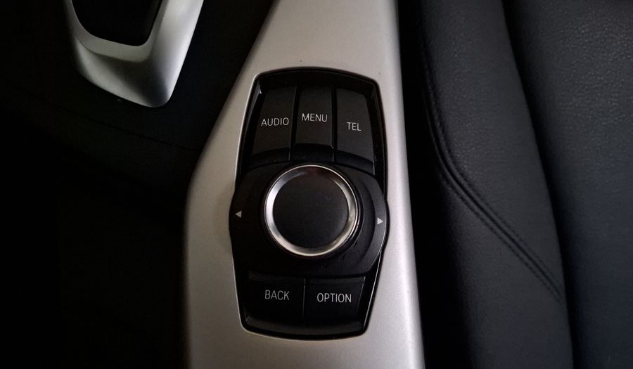 Bmw Serie 1 1.6 118IA Hatchback 2014
