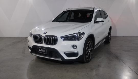 2018 • 96,289 km • Automático