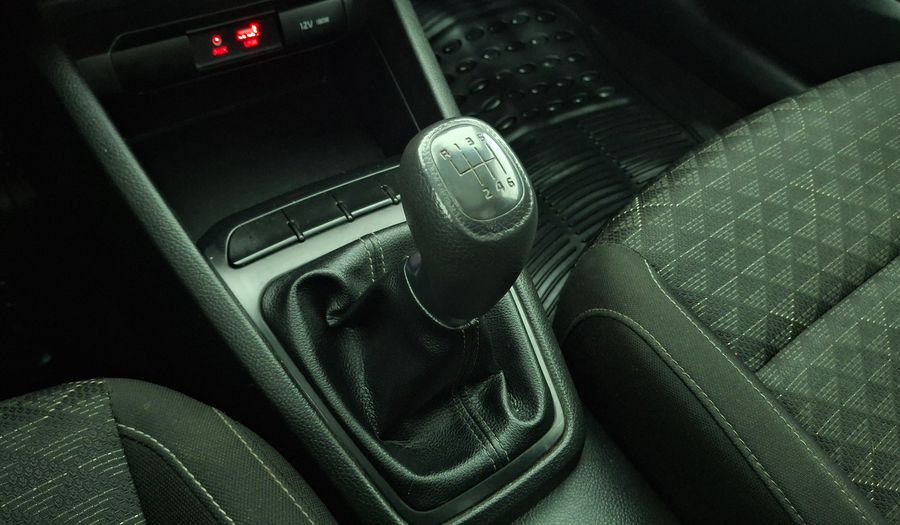 Kia Rio 4 1.4 LX AC ABS Sedan 2018