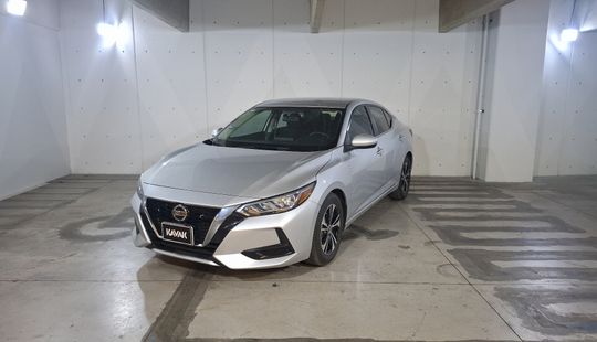 Nissan • Sentra